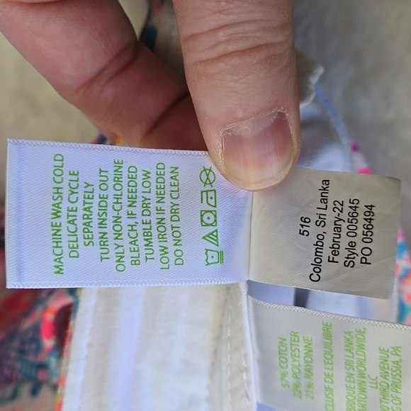 Lilly Pulitzer Pink/Blue Shorts, Womens Size 4 - Picture 9 of 10